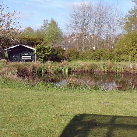 Ferienwohnung Aurich Sandhorst Eg Mit Terrasse Und Kleinem Garten Екстер'єр фото